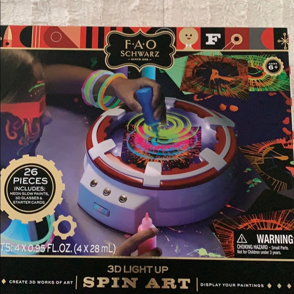 FAO Schwarz 3D light up spin art